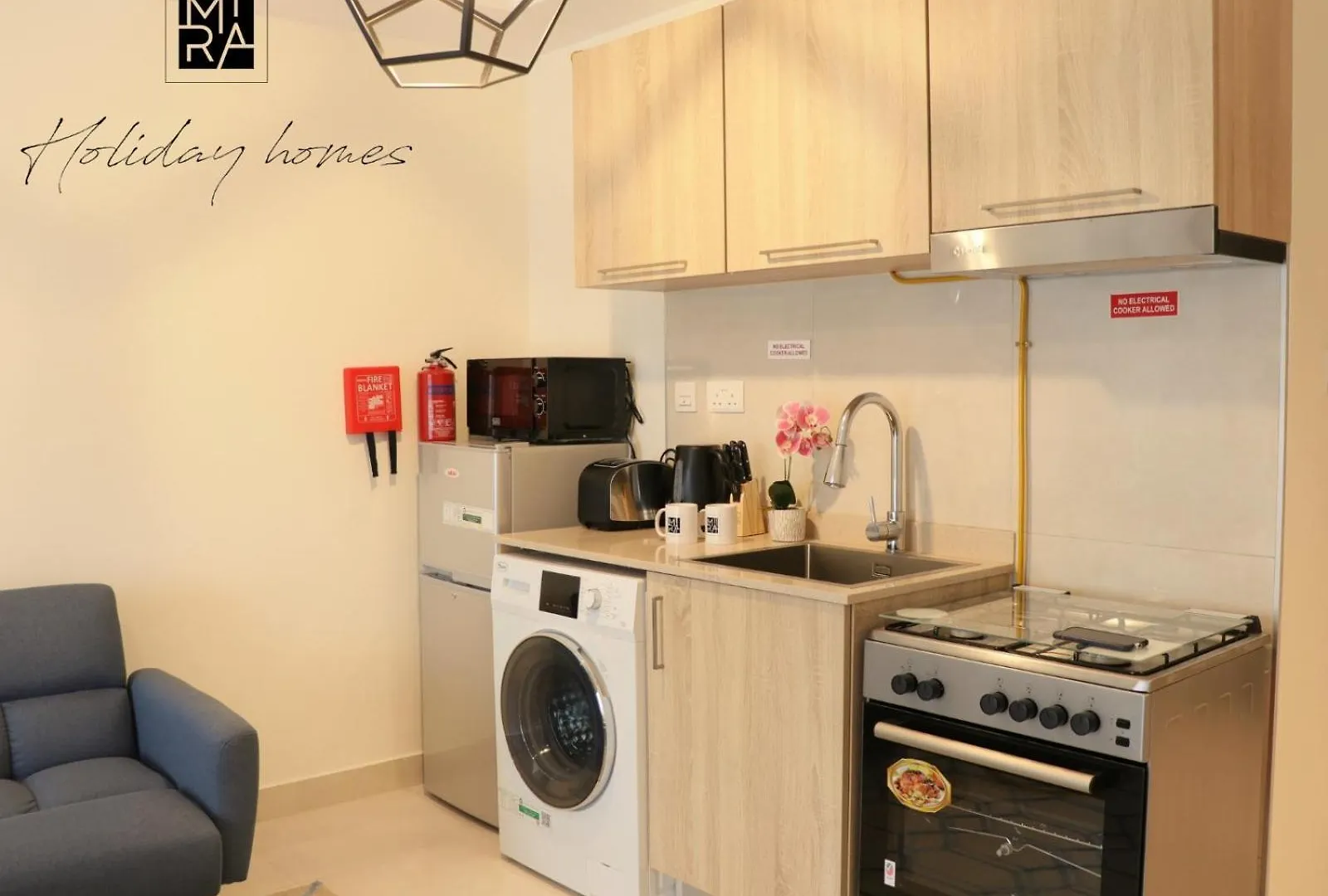 Apartment Mira Holiday Homes - Beautiful Studio In Ag Tower - 4 Min To Downtown Dubai